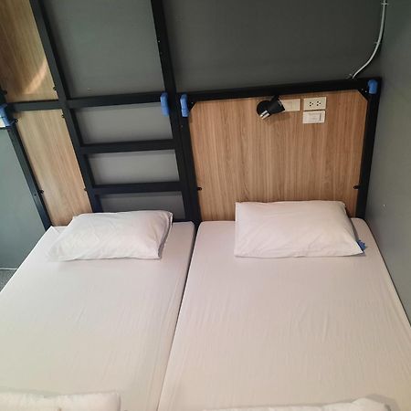 Sleep To Fly Hotel & Hostel Suvarnabhumi Airport Bangkok Bagian luar foto