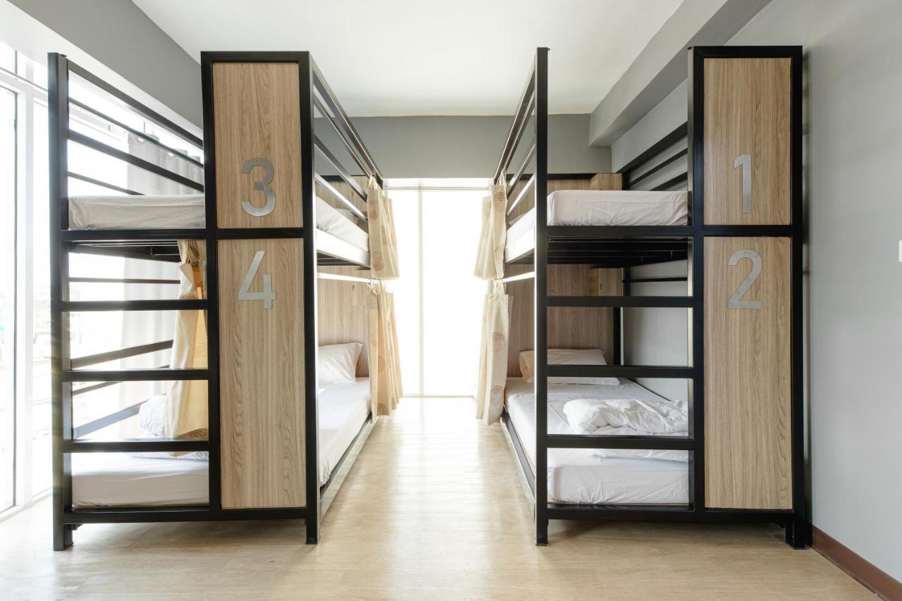 Sleep To Fly Hotel & Hostel Suvarnabhumi Airport Bangkok Bagian luar foto