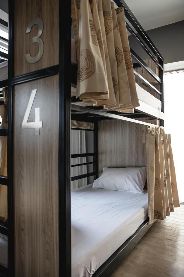 Sleep To Fly Hotel & Hostel Suvarnabhumi Airport Bangkok Bagian luar foto